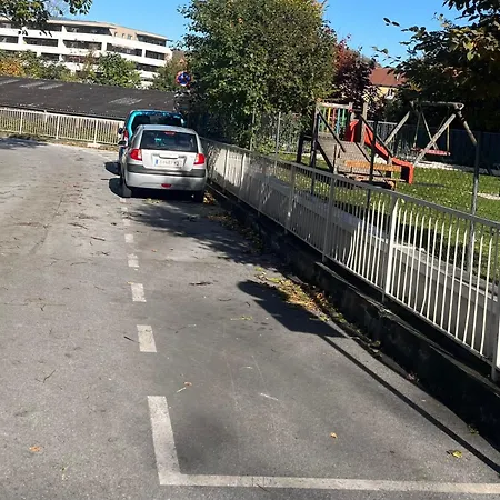דירה Modern Living - Free Parking & Self Check-in