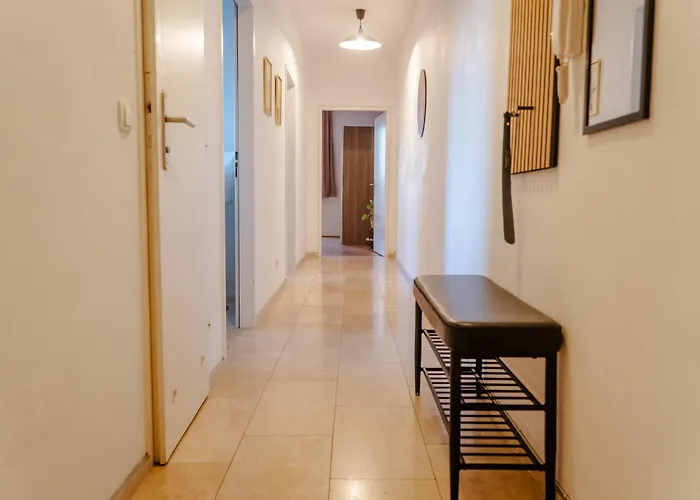 Modern Living - Free Parking & Self Check-in * Graz