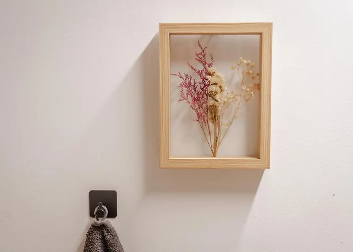 Modern Living - Free Parking & Self Check-in