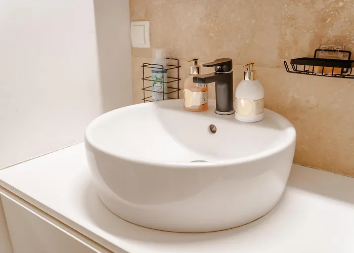 Modern Living - Free Parking & Self Check-in * Graz